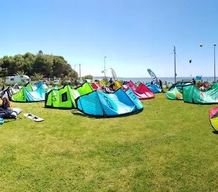 לינה וארוחת בוקר Kite House Stagnone 3*